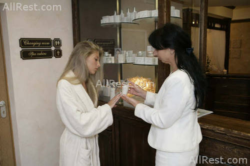 Romance Hotel 10